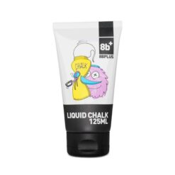 Das Bild zeigt eine Tube 8bplus Liquid Chalk. Man siegt das produkt von der Vorderseite und erkennt die Comic Zeichnung eines Chalkbags welches eine Tube ausdrückt, das 8b+ Logo sowie Text im schwarzen Balken.