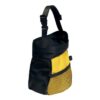 Das Bild zeigt das gelb-schwarze Singing Rock Boulder Bag. Man erkennt die Form des Chalk Bags, den Trageriemen und die Netztasche.
