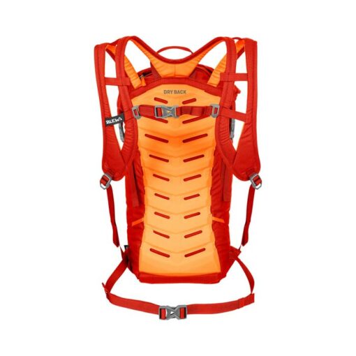Das Bild zeigt den feuerroten Salewa Apex Climb 25 Kletterrucksack von hinten. MAn sieht den Rucksack mit der orangen Rückenpolsterung und den Schulterriemen.